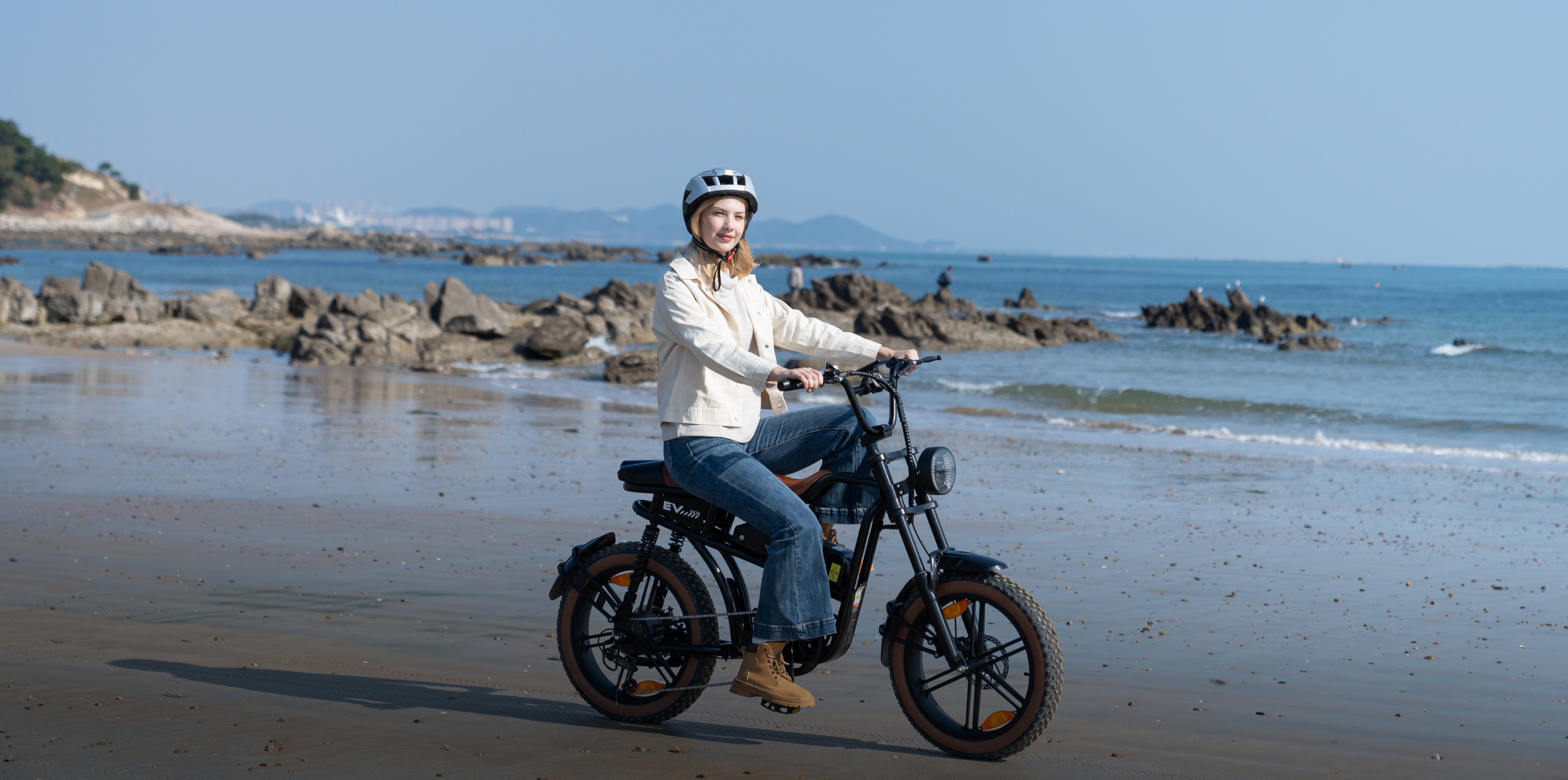 new-slideshow-slide_QqyPPR