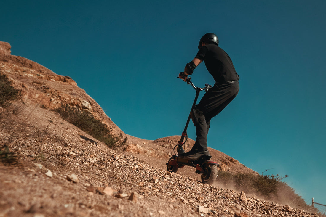 Die Zukunft der faltbaren Elektroscooter entdecken: EVERCROSS EV10K PRO